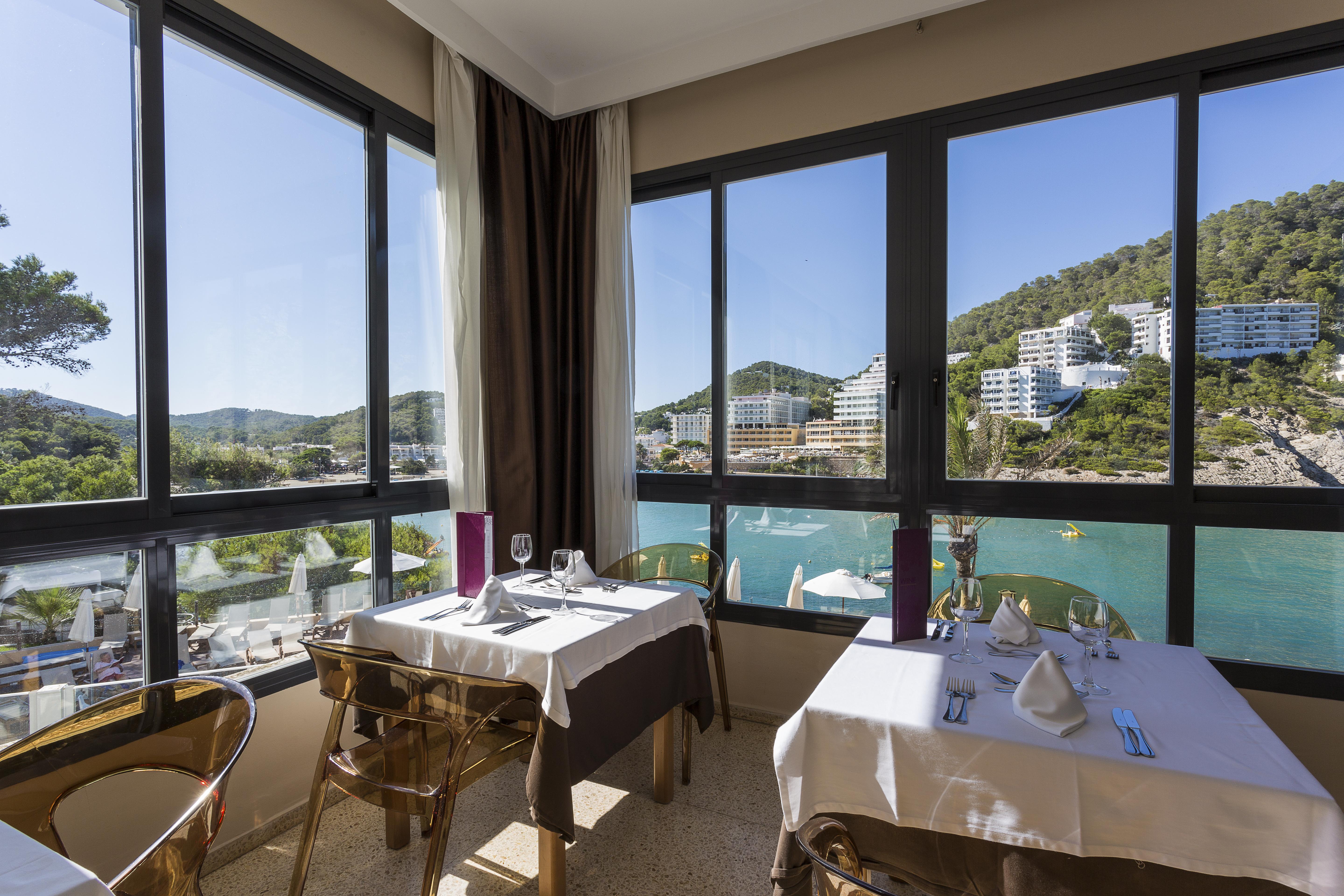 Palladium Hotel Cala Llonga - Adults Only Eksteriør billede