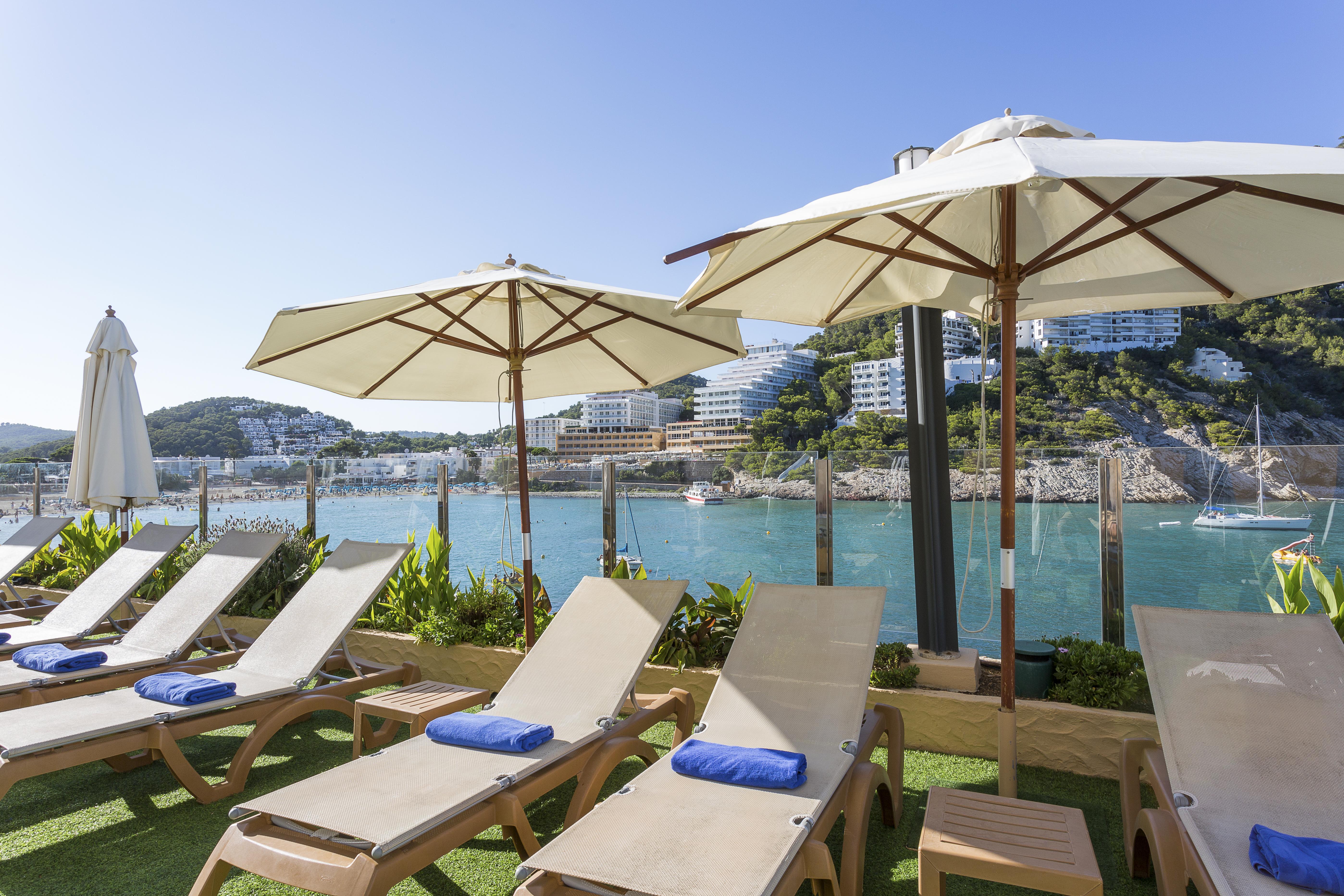 Palladium Hotel Cala Llonga - Adults Only Eksteriør billede