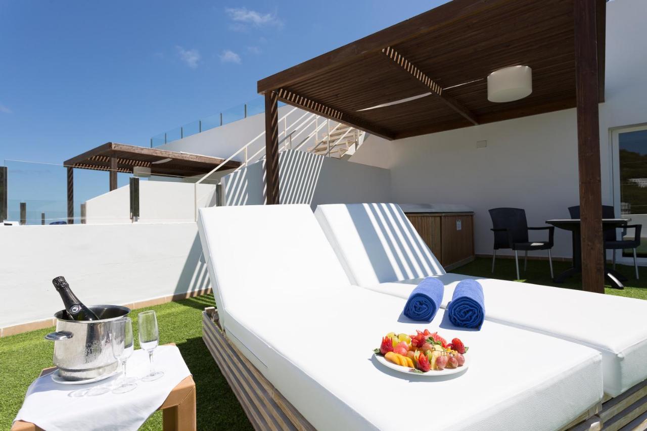 Palladium Hotel Cala Llonga - Adults Only Eksteriør billede